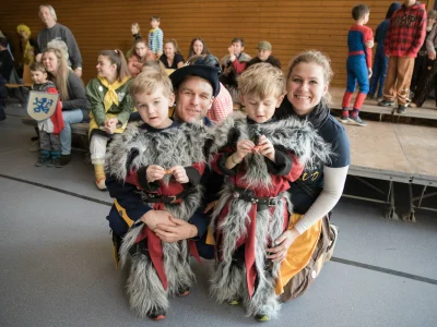 kinderfest195.jpg